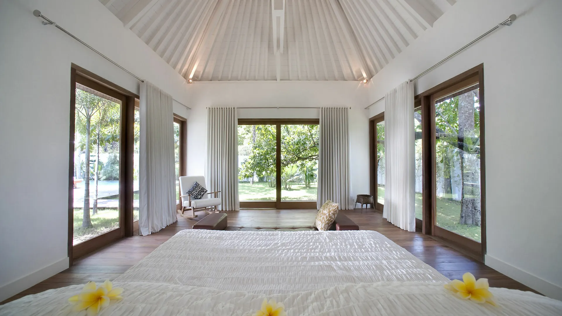 Villa Liola By Exotiq Villa Holidays Seminyak