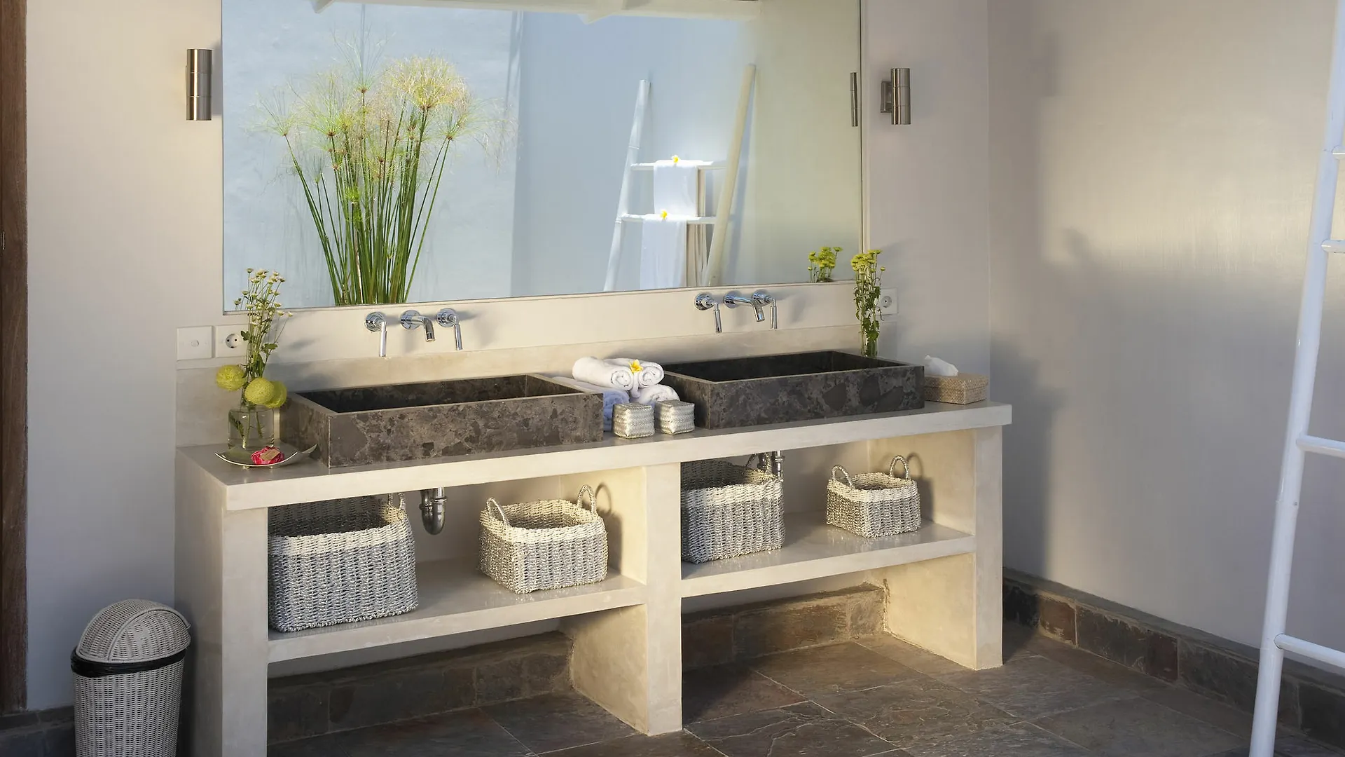 Villa Liola By Exotiq Villa Holidays Seminyak