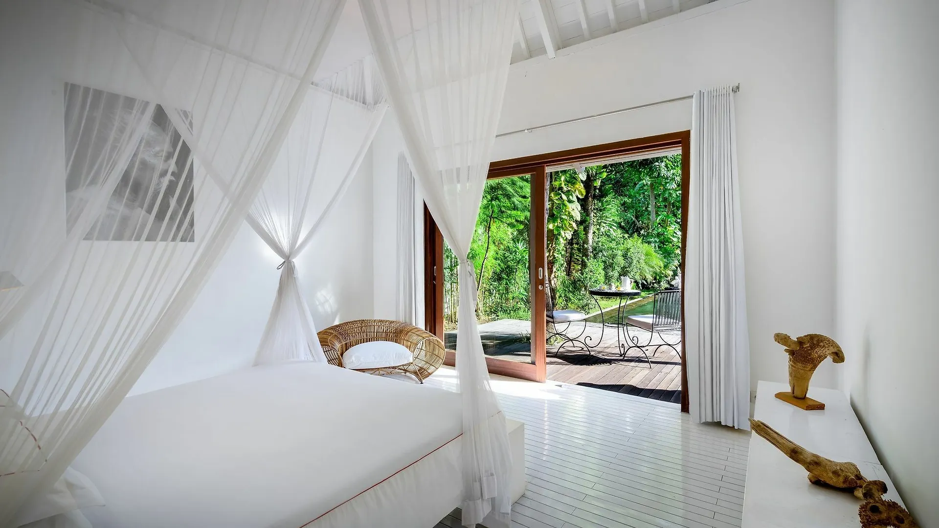 Villa Liola By Exotiq Villa Holidays Seminyak